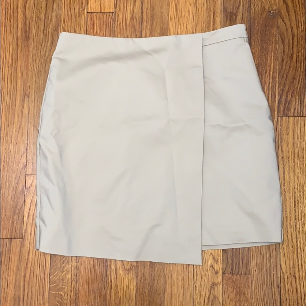 Great business professional skirt! NWOT!!